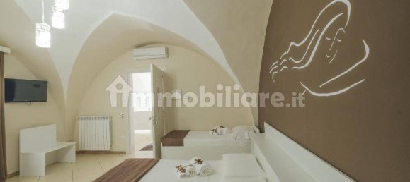 Отель, гостиница с 5 комнатами в Gallipoli, Италия № 272220 3