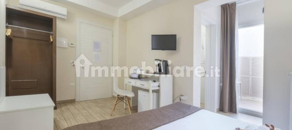 Отель, гостиница с 5 комнатами в Gallipoli, Италия № 272220 7