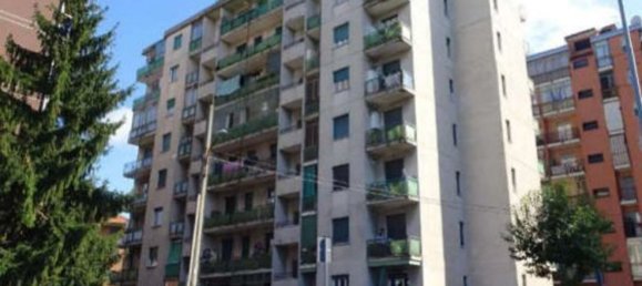 4 rooms Apartment in Senago, Italy No. 78722 11