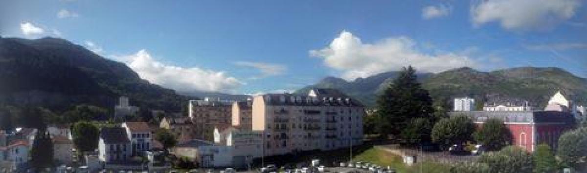 Apartamento de 3 dormitorios en Lourdes, France No. 26554