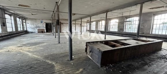 Building in Caudry, France No. 246553 3