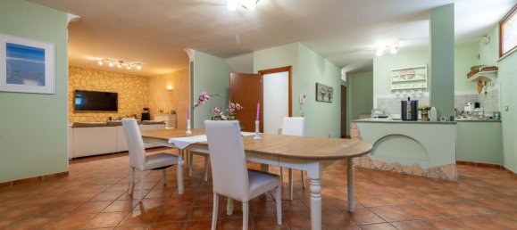 Villa T5 em Guidonia Montecelio, Italy N.º 359834 2