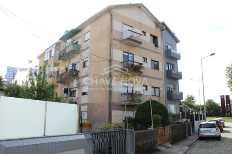 Edifício em Águas Santas, Portugal 363 m² N.º 54935