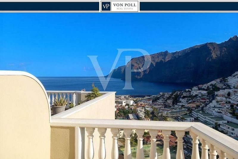 2 bedrooms Penthouse in Santiago del Teide, Spain No. 229485