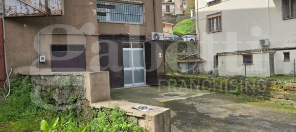 110m² Commercial property in Valmontone, Italy No. 7535 2