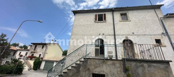 2 bedrooms House in Caramanico Terme, Italy No. 291273 3