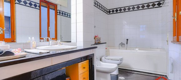 5 bedrooms Apartment in Rome, Italy No. 338471 25