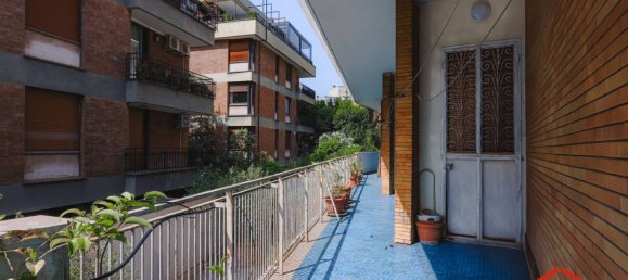 5 bedrooms Apartment in Rome, Italy No. 338471 32