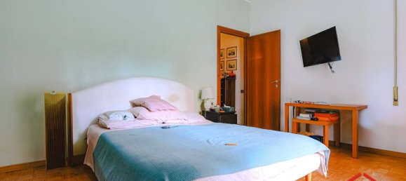 5 bedrooms Apartment in Rome, Italy No. 338471 22