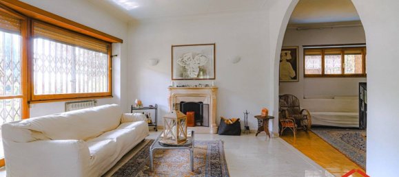 5 bedrooms Apartment in Rome, Italy No. 338471 4