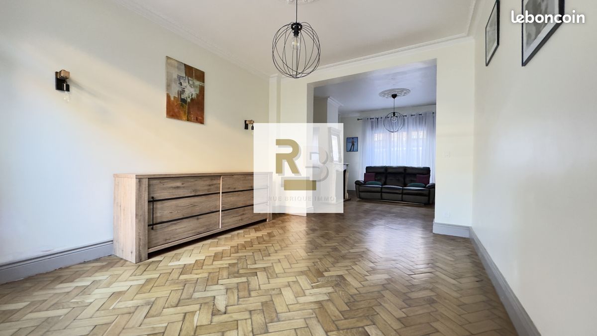 4 غرف نوم تاون هاوس في Lens, France رقم 153772