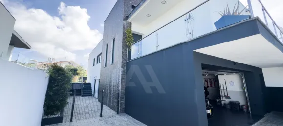 3 bedrooms House in Cascais, Portugal No. 180278 39