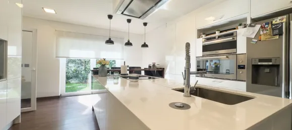 3 bedrooms House in Cascais, Portugal No. 180278 11