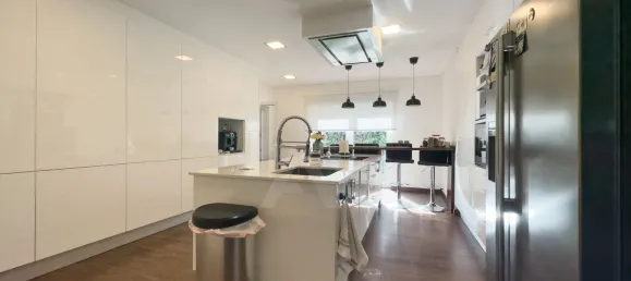 3 bedrooms House in Cascais, Portugal No. 180278 10