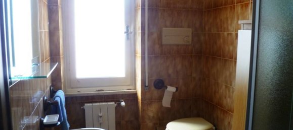 2 Schlafzimmer Wohnung in Genoa, Italy, Nr. 85475 10