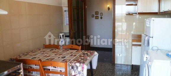 2 Schlafzimmer Wohnung in Genoa, Italy, Nr. 85475 6