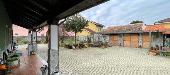 Дом с 6 комнатами в Мотта де Конти, Италия № 158540 27