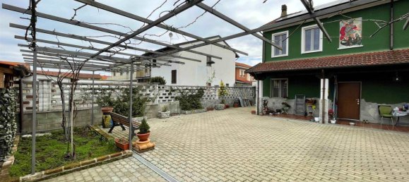 Дом с 6 комнатами в Мотта де Конти, Италия № 158540 2