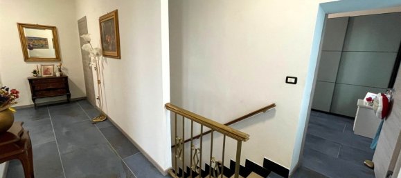 Дом с 6 комнатами в Мотта де Конти, Италия № 158540 13