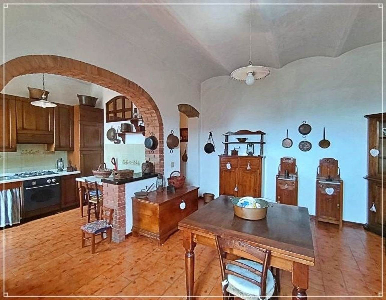 5 bedrooms Apartment in Castagneto Carducci, Italy No. 375868