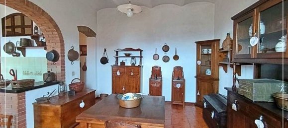 5 bedrooms Apartment in Castagneto Carducci, Italy No. 375868 3