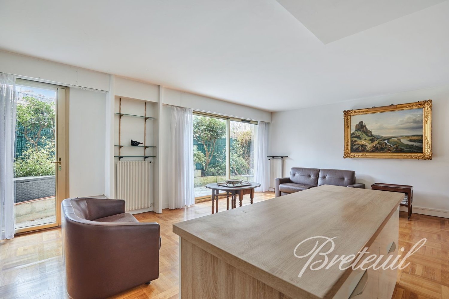 1 bedroom Apartment in Paris, France No. 164412