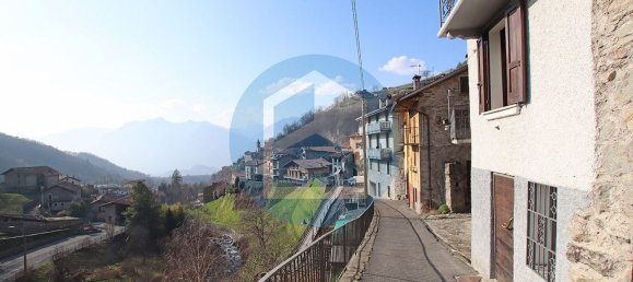 3 rooms House in Bienno, Italy No. 214878 8