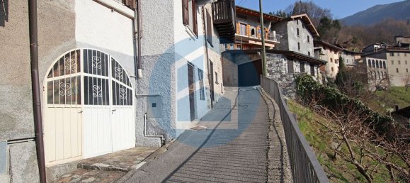 3 rooms House in Bienno, Italy No. 214878 34