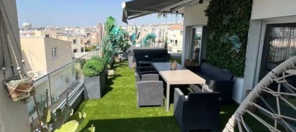 2 bedrooms Penthouse in Mesa Geitonia, Cyprus No. 8122 8