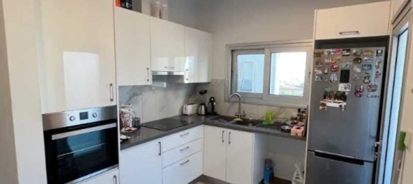 2 bedrooms Penthouse in Mesa Geitonia, Cyprus No. 8122 6