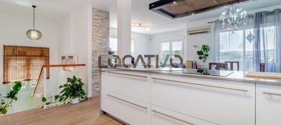 4 bedrooms House in Navas del Rey, Spain No. 167670 6