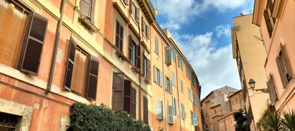 Квартира с 2 комнатами в Рим, Италия № 46229 3