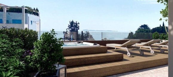 Apartamento de 2 dormitorios en Gardone Riviera, Italy No. 136776 2