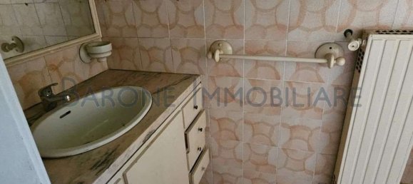 3-salle Appartement à Carrara, Italy No. 99765 12