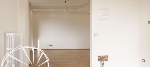 3 rooms Apartment in Agliana, Italy No. 64044 6