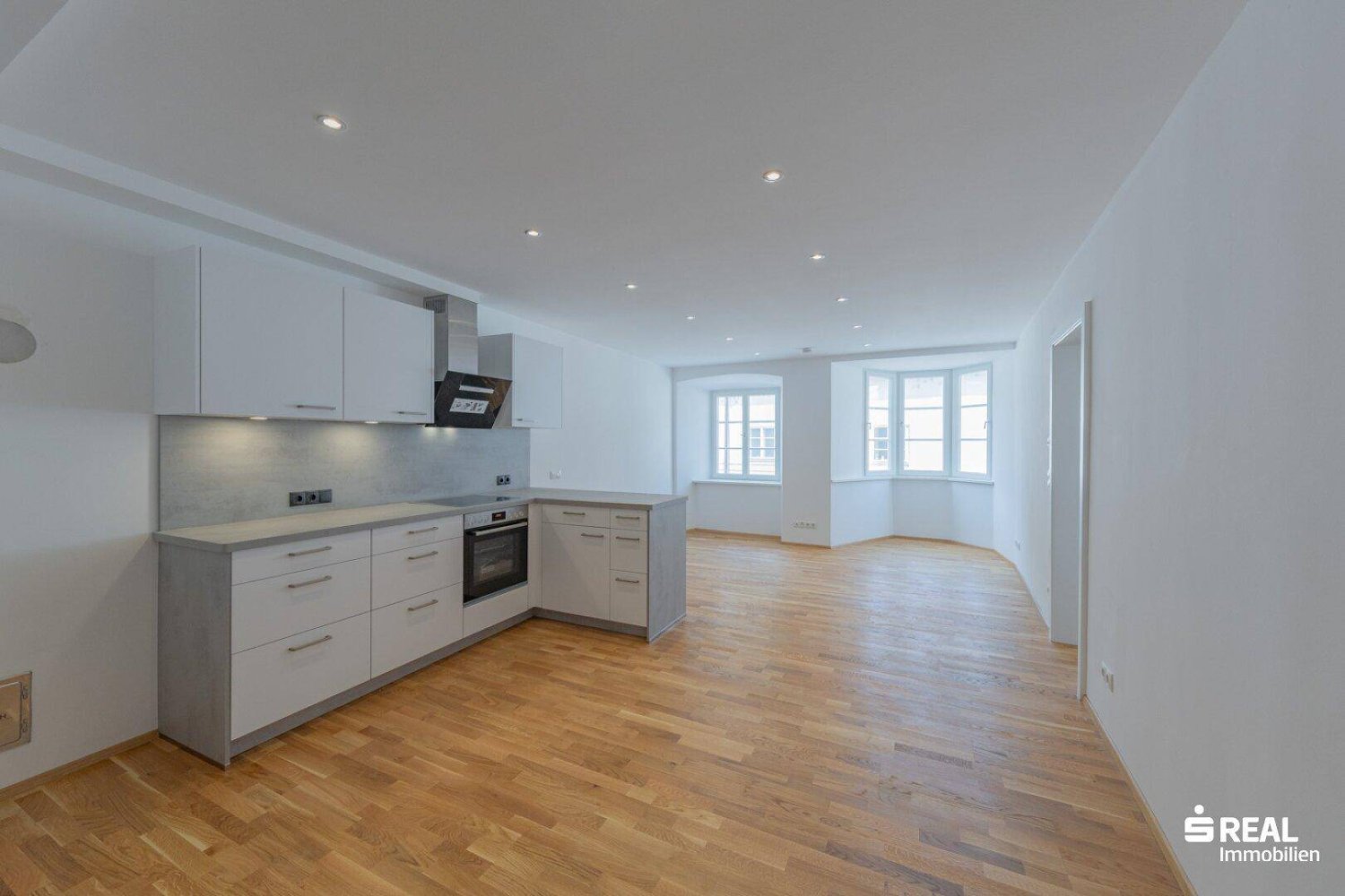 2 rooms Apartment in Hall in Tirol, Austria No. 230024