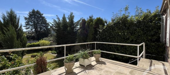 6 bedrooms House in Chartres, France No. 99369 20