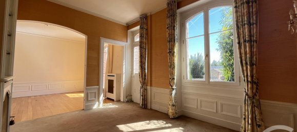 6 bedrooms House in Chartres, France No. 99369 17