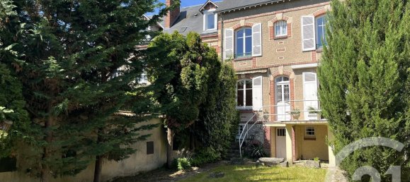 6 bedrooms House in Chartres, France No. 99369 59