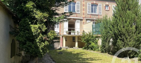 6 bedrooms House in Chartres, France No. 99369 41