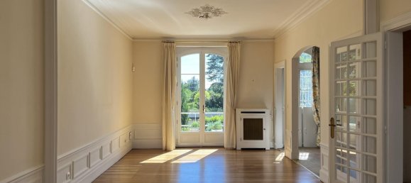 6 bedrooms House in Chartres, France No. 99369 3