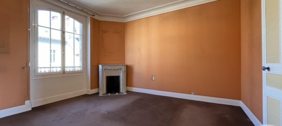 6 bedrooms House in Chartres, France No. 99369 31