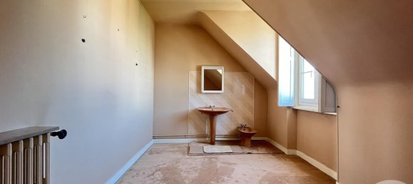 6 bedrooms House in Chartres, France No. 99369 49