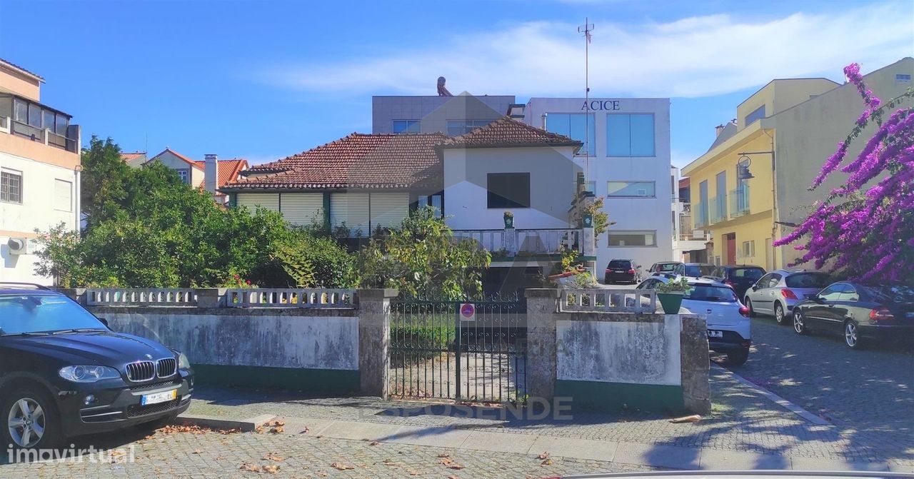 4 bedrooms Commercial property in Esposende, Portugal No. 237741