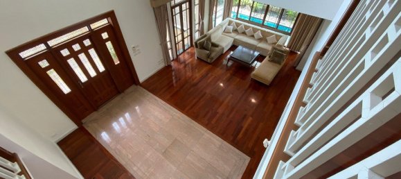 4 bedrooms Cafe / restaurant in Bangkok, Thailand No. 6656 5