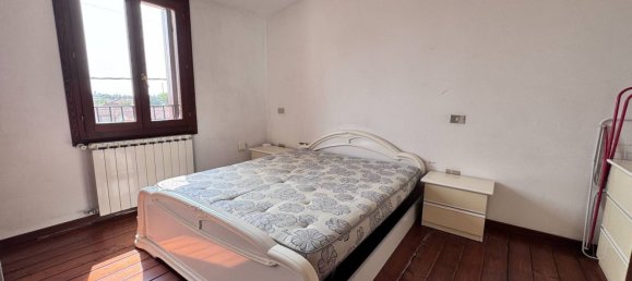 Apartamento de 2 dormitorios en Badia Polesine, Italy No. 343846 3