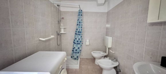 Apartamento de 2 dormitorios en Badia Polesine, Italy No. 343846 4