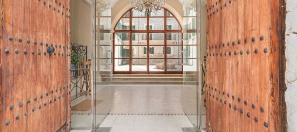 84 bedrooms House in Mallorca, Spain No. 156763 6