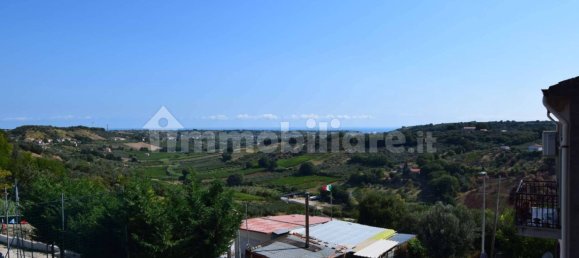 2 bedrooms House in Torino di Sangro, Italy No. 358462 22