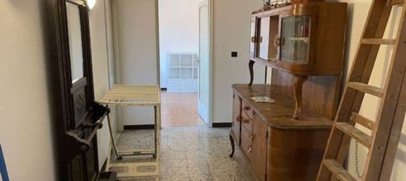 4 bedrooms Apartment in Parma, Italy No. 370879 5
